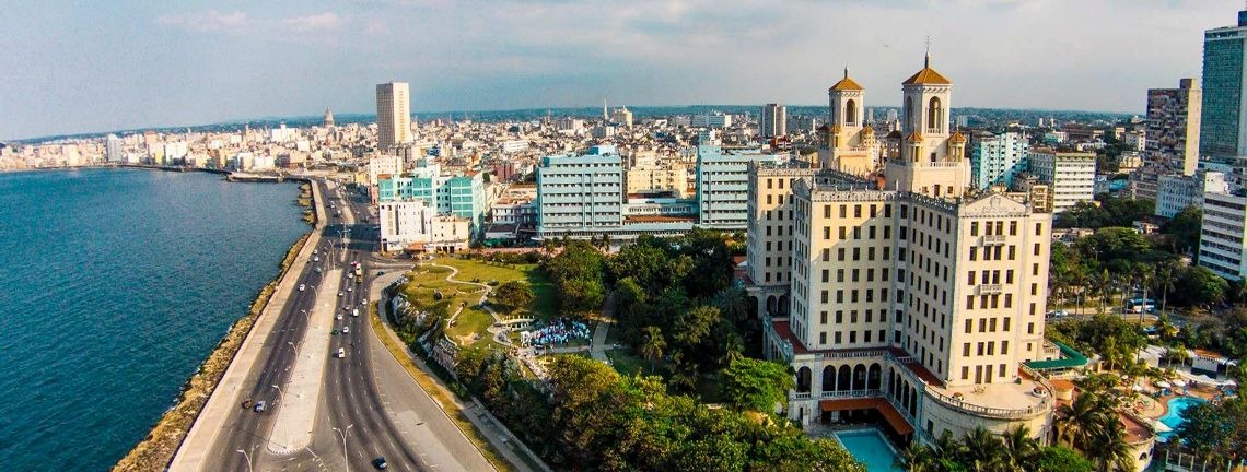 Panoramica del Malecón y Hotel Nacional de Cuba, Cuba Travel